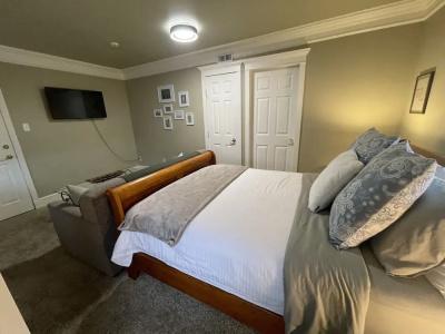 Maryhill Inn - 17