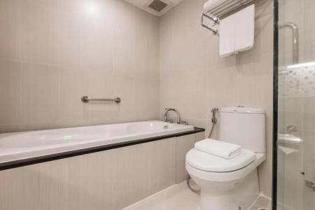 Adelphi Suites Bangkok - Sha Extra Plus - 103