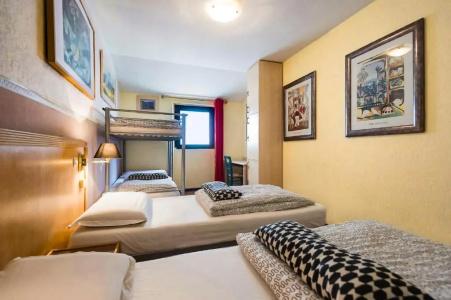 Villa Saint Exupery Beach Hostel - 60