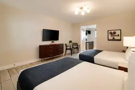 Waterside and Suites - 41