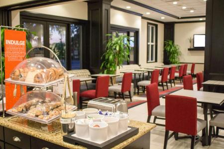 Hampton Inn Savannah Historic District - 29