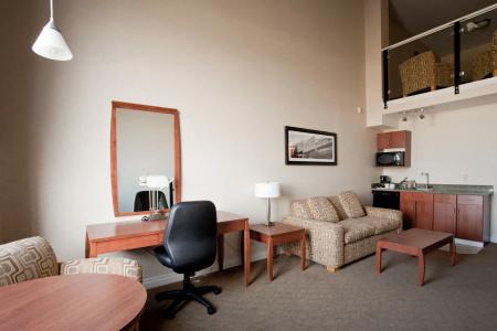 Sandman & Suites West - 5