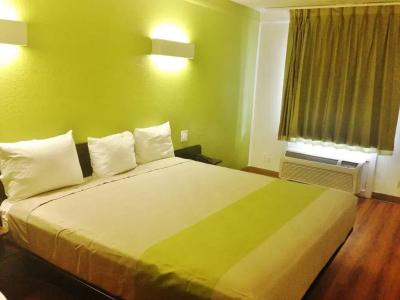 6-Austin, TX - Midtown - 14