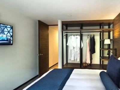 Flowsuites Wtc - 42