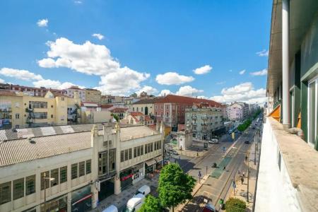 Lisbon 5 - 12