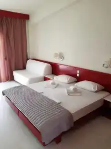 Skion Palace Beach-Bungalows & Boutique - 3