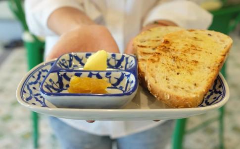 Ratana Boutique Hostel - 11