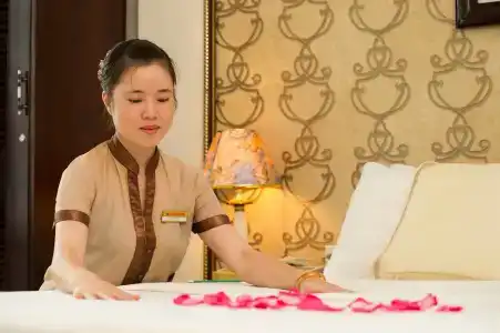 Thuy Anh - 17