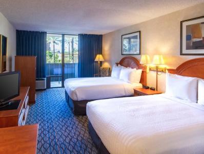 Clarion Anaheim Resort - 37