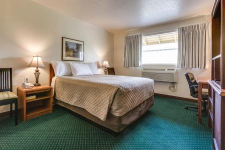 Coachman Inn - 5