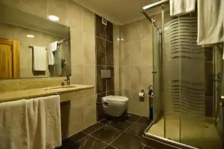 Sandal Otel - 70
