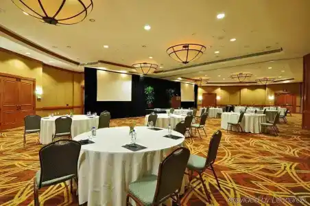 Hilton Austin Airport - 28