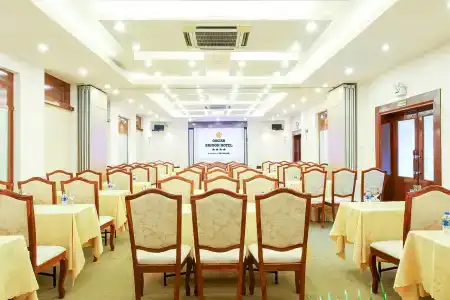 Oscar Saigon - 20