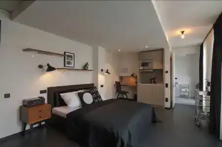 The Spot - Serviced - 5
