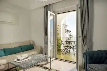 Eden Roc Suites - 452