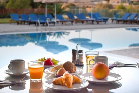 Zoes & Suites - 12