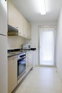 Rentalmar Paradise Family Apartment - 30