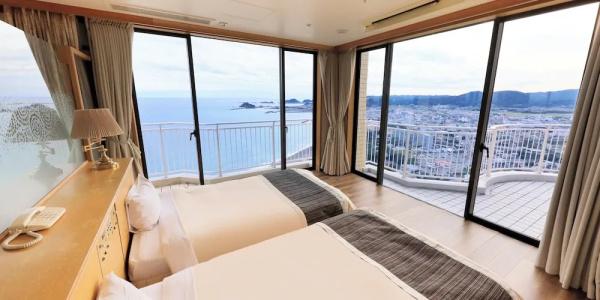 Kamogawa Grand Tower - 88