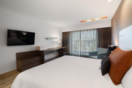Real Inn Perinorte - 57