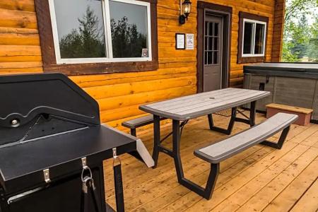 Glacier House & Resort - 48