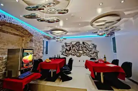Jupiter Luxury - 26