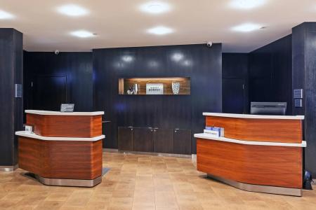 Courtyard by Marriott Woodland Hills - 0