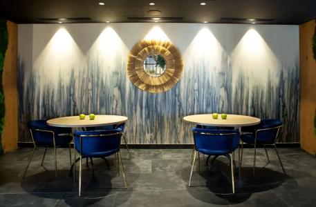 Atocha Madrid, Tapestry Collection by Hilton - 23