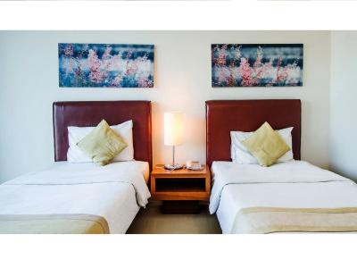 B2 Premier & Resort - 4