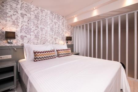Neikos Mediterraneo Luxury Suites - 43