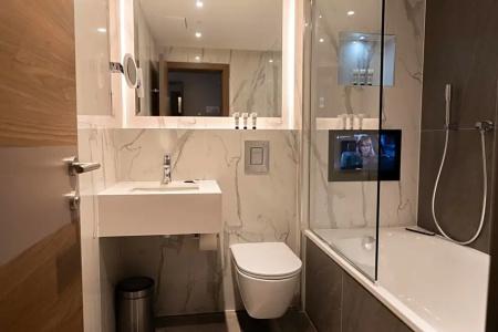 Merit Kensington - 126