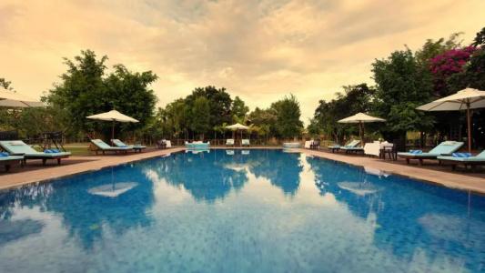 Mane Boutique & Spa - 139