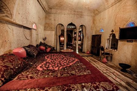 Oread Cave Suites - 338