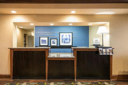 Hampton Inn - Suites-Civic Center - 16