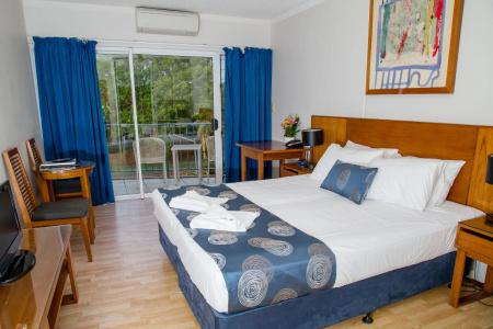 Cullen Bay Resorts - 29