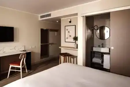 Strand Suites by NEU Collective - 18