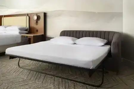 Renaissance Long Beach - 60