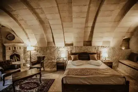 Alia Cave - 11
