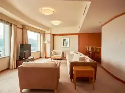 Sapporo Prince - 12