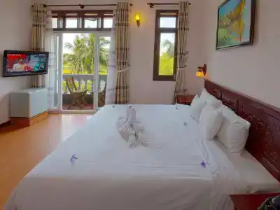 Hoi An Aurora Riverside and Spa - 3