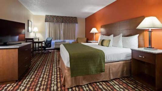 Best Western Ambassador Inn & Suites - 60
