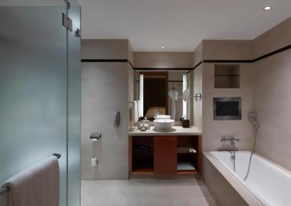 Hilton Bangalore Embassy GolfLinks - 126