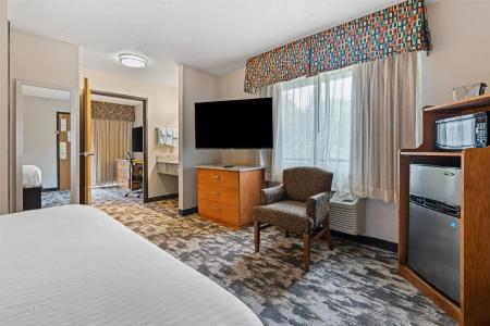Best Western Ambassador Inn & Suites - 93