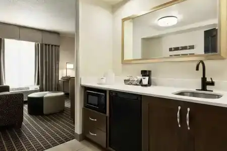 Hampton Inn & Suites-Downtown-Riverplace - 99