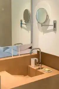 Bitzaro Grande & Suites - 9
