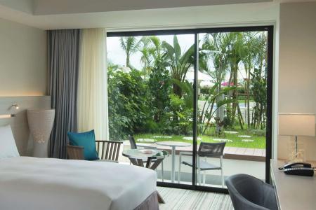 Hilton Okinawa Chatan Resort - 5
