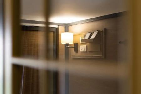 Warm Window Silom - 49