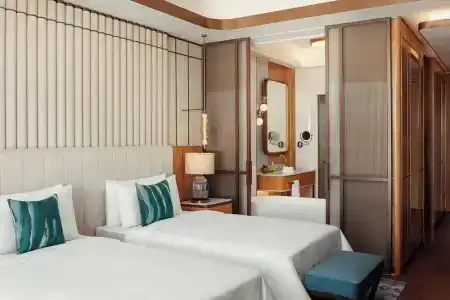 JW Marriott - 39