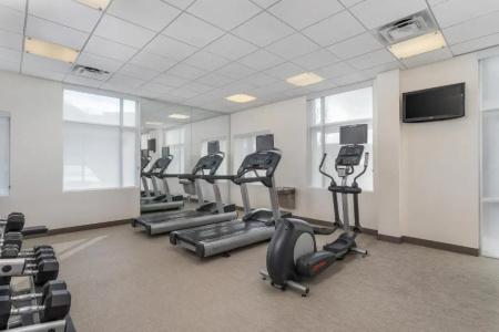 SpringHill Suites by Marriott Downtown/Cameron Harbor - 14