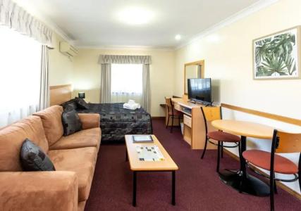 Riviera on Ruthven - 42