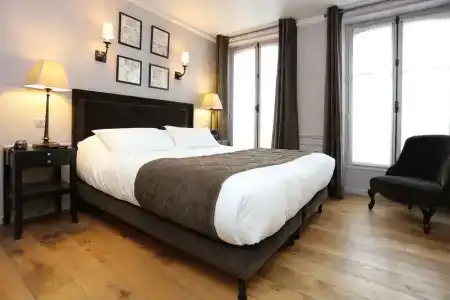 Saint-Louis Pigalle - 2